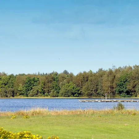 6 Person In Ansager-by Traum *